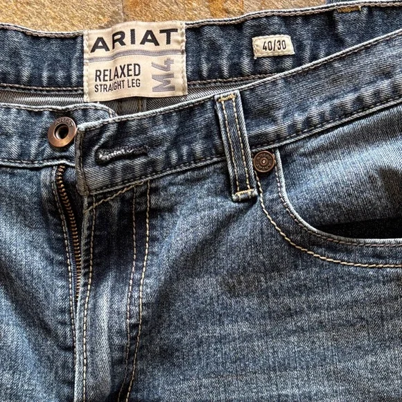 Ariat Men's Classic Indigo Straight Jeans M4 Relaxed Straight Leg sz 40 long 30 - Picture 6 of 7